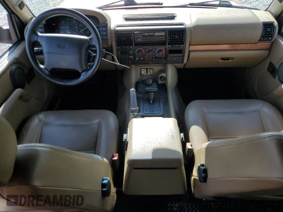 ✅ 1997 Land Rover Discovery SD • VIN: SALJY1248VA719378 • Лот: 82189834. Опубликован ранее на Copart с пробегом 136 302 миль. Бесплатный доступ к архиву аукционных продаж из США и подробный отчёт об истории автомобиля на DreamBid. Изображение 8.