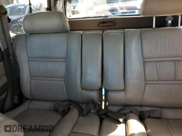 ✅ 1995 Toyota Land Cruiser • VIN: JT3DJ81W6S0106332 • Lot: 47772055. Listed on Copart with 214,499 mi. Free auction sales archive from the USA and detailed vehicle history report at DreamBid. Image 10.