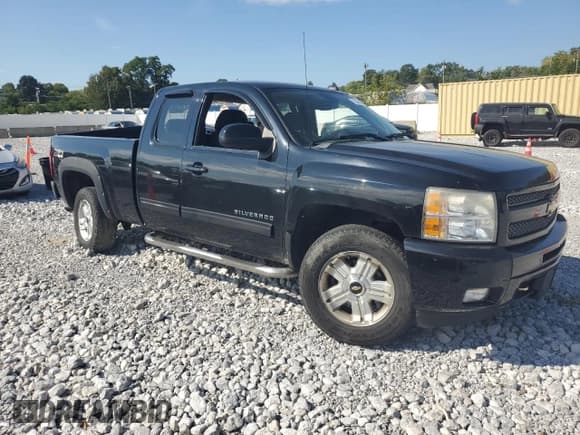 ✅ 2011 Chevrolet Silverado 1500 LT • VIN: 1GCRKSE39BZ191562 • Lot: 74181834. Listed on Copart with 278,032 mi. Free auction sales archive from the USA and detailed vehicle history report at DreamBid. Image 4.