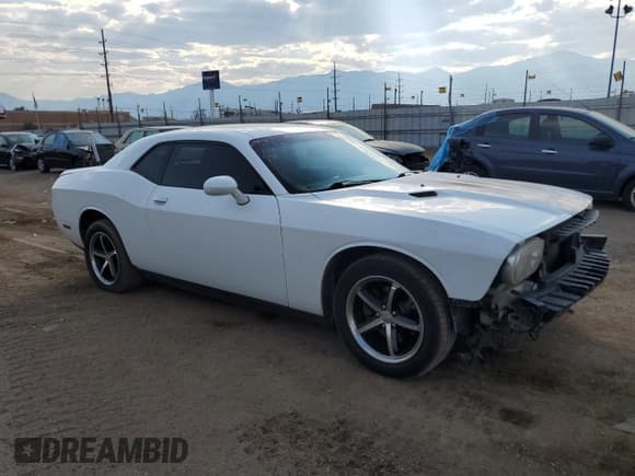 ✅ 2011 Dodge Challenger • VIN: 2B3CJ4DG1BH510267 • Lot: 75821624. Wystawiony na Copart z przebiegiem 159 795 mil. Bezpłatny archiwum sprzedaży aukcyjnych z USA i szczegółowy raport historii pojazdu na DreamBid. Zdjęcie 4.