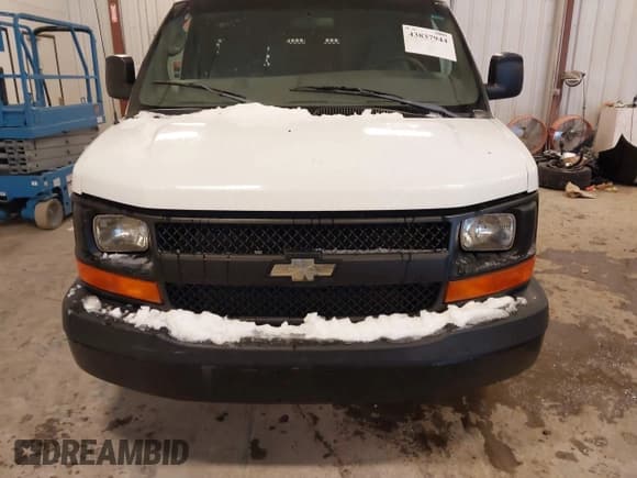 ✅ 2007 Chevrolet Express Cargo • VIN: 1GCFH15T471221715 • Lot: 43837944. Listed on IAAI with 181,108 mi. Free auction sales archive from the USA and detailed vehicle history report at DreamBid. Image 6.