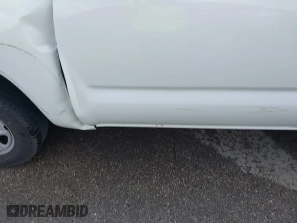 ✅ 2013 Toyota Tacoma • VIN: 5TFNX4CN6DX022095 • Lot: 43518765. Wystawiony na IAAI z przebiegiem 83 237 mil. Bezpłatny archiwum sprzedaży aukcyjnych z USA i szczegółowy raport historii pojazdu na DreamBid. Zdjęcie 17.