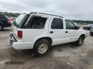 ✅ 2001 Chevrolet Blazer LT • VIN: 1GNCS13W61K263328 • Lot: 64450365. Wystawiony na Copart z przebiegiem Nie podano. Bezpłatny archiwum sprzedaży aukcyjnych z USA i szczegółowy raport historii pojazdu na DreamBid. Zdjęcie 3.