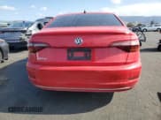 ✅ 2019 Volkswagen Jetta S • VIN: 3VWC57BU1KM069431 • Лот: 82701655. Опубликован ранее на Copart с пробегом 107 975 миль. Бесплатный доступ к архиву аукционных продаж из США и подробный отчёт об истории автомобиля на DreamBid. Изображение 6.