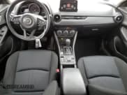 ✅ 2020 Mazda CX-3 Sport • VIN: JM1DKFB71L1469427 • Лот: 82636735. Опубликован ранее на Copart с пробегом 36 156 миль. Бесплатный доступ к архиву аукционных продаж из США и подробный отчёт об истории автомобиля на DreamBid. Изображение 8.