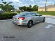 ✅ 2017 Maserati Ghibli S • VIN: ZAM57RSA6H1217209 • Lot: 80268155. Wystawiony na Copart z przebiegiem 51 099 mil. Bezpłatny archiwum sprzedaży aukcyjnych z USA i szczegółowy raport historii pojazdu na DreamBid. Zdjęcie 4.