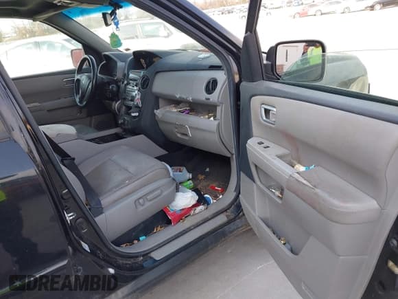 ✅ 2012 Honda Pilot EX-L • VIN: 5FNYF4H76CB005347 • Lot: 43705407. Wystawiony na IAAI z przebiegiem 212 840 mil. Bezpłatny archiwum sprzedaży aukcyjnych z USA i szczegółowy raport historii pojazdu na DreamBid. Zdjęcie 5.