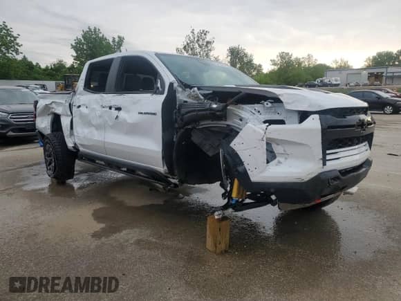 2023 Chevrolet Colorado 4WD ZR2 with VIN 1GCPTFEK8P1207971, listed as a Copart auction lot 53113144 with 5,735 mi miles and Salvage title. Bid and sale history available at DreamBid. Image 4.