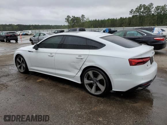 ✅ 2020 Audi A5 Sportback Premium Plus • VIN: WAUCNCF50LA002555 • Lot: 51050625. Wystawiony na Copart z przebiegiem 94 288 mil. Bezpłatny archiwum sprzedaży aukcyjnych z USA i szczegółowy raport historii pojazdu na DreamBid. Zdjęcie 2.