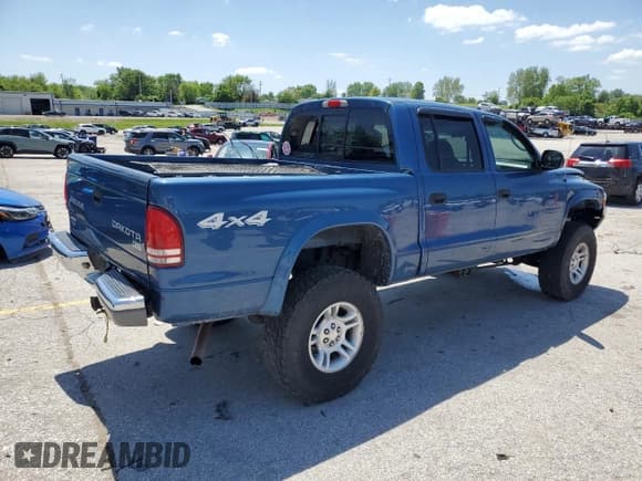 ✅ 2004 Dodge Dakota SLT • VIN: 1D7HG48N24S563945 • Lot: 55990595. Listed on Copart with 169,684 mi. Free auction sales archive from the USA and detailed vehicle history report at DreamBid. Image 3.