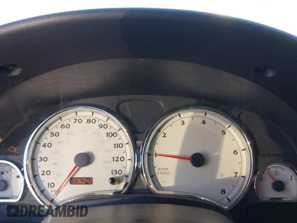 2005 Saturn VUE with VIN 5GZCZ53445S806996, listed as a IAAI auction lot 43576824 with 306,042 mi miles and . Bid and sale history available at DreamBid. Image 7.