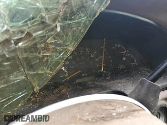 ✅ 2002 Toyota Tundra Limited • VIN: 5TBBT481X2S229380 • Лот: 69607665. Опубликован ранее на Copart с пробегом Не указан. Бесплатный доступ к архиву аукционных продаж из США и подробный отчёт об истории автомобиля на DreamBid. Изображение 9.