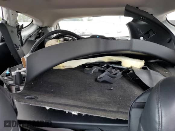 ✅ 2016 Hyundai Santa Fe Limited • VIN: 5XYZUDLA0GG320673 • Lot: 61280824. Wystawiony na Copart z przebiegiem 134 211 mil mil. Skorzystaj z bezpłatnego archiwum sprzedaży aukcyjnych z USA i zobacz szczegółowy raport historii pojazdu na DreamBid. Zdjęcie 10.