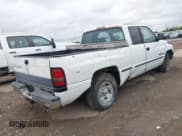 ✅ 1998 Dodge 1500 • VIN: 3B7HC12YXWM244960 • Lot: 43754203. Wystawiony na IAAI z przebiegiem 102 061 mil. Bezpłatny archiwum sprzedaży aukcyjnych z USA i szczegółowy raport historii pojazdu na DreamBid. Zdjęcie 4.