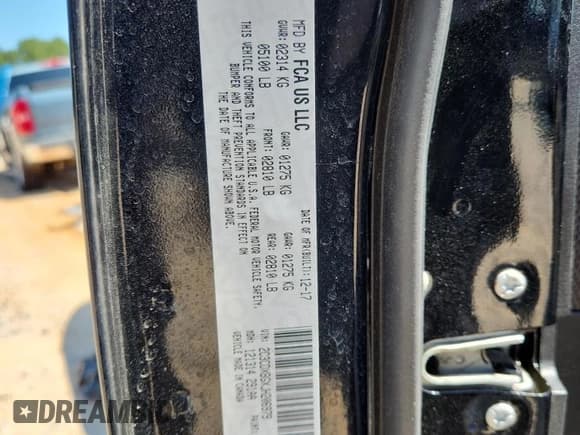 ✅ 2018 Dodge Charger SXT • VIN: 2C3CDXBGXJH206979 • Lot: 71738425. Wystawiony na Copart z przebiegiem 81 803 mil. Bezpłatny archiwum sprzedaży aukcyjnych z USA i szczegółowy raport historii pojazdu na DreamBid. Zdjęcie 12.