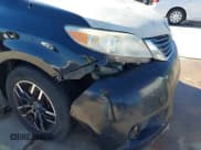 ✅ 2011 Toyota Sienna LE • VIN: 5TDKK3DC3BS116284 • Lot: 43786150. Wystawiony na IAAI z przebiegiem 290 088 mil. Bezpłatny archiwum sprzedaży aukcyjnych z USA i szczegółowy raport historii pojazdu na DreamBid. Zdjęcie 19.