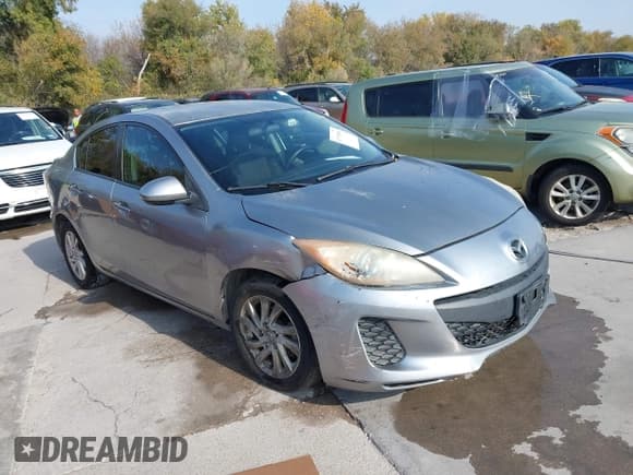 ✅ 2012 Mazda 3 i Touring • VIN: JM1BL1V78C1683205 • Lot: 43753504. Wystawiony na IAAI z przebiegiem 225 748 mil. Bezpłatny archiwum sprzedaży aukcyjnych z USA i szczegółowy raport historii pojazdu na DreamBid. Zdjęcie 1.