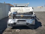 ✅ 2015 Chevrolet Silverado 2500HD Work Truck • VIN: 1GB0CUEG6FZ516103 • Lot: 80951675. Wystawiony na Copart z przebiegiem 356 131 mil. Bezpłatny archiwum sprzedaży aukcyjnych z USA i szczegółowy raport historii pojazdu na DreamBid. Zdjęcie 5.