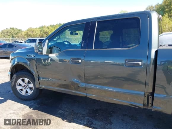 ✅ 2015 Ford F-150 XLT • VIN: 1FTEW1E83FKD02906 • Лот: 43465811. Опубликован ранее на IAAI с пробегом 226 865 миль. Бесплатный доступ к архиву аукционных продаж из США и подробный отчёт об истории автомобиля на DreamBid. Изображение 17.