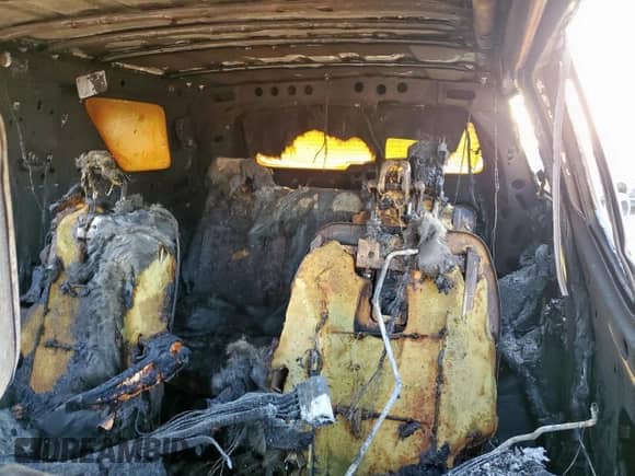 2018 Chevrolet Traverse LT Cloth с VIN 1GNERGKW9JJ130223, выставлен на аукционе Copart как лот 68552075 с пробегом Не указан миль и На запчасти • Non repairable. История ставок и продаж доступна на DreamBid. Изображение 10.