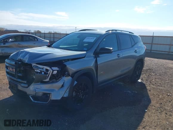 ✅ 2023 GMC Terrain AT4 • VIN: 3GKALYEG1PL110721 • Lot: 41012826. Wystawiony na IAAI z przebiegiem 69 999 mil. Bezpłatny archiwum sprzedaży aukcyjnych z USA i szczegółowy raport historii pojazdu na DreamBid. Zdjęcie 17.