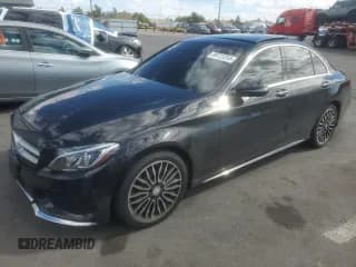 ✅ 2016 Mercedes-Benz C 300 • VIN: 55SWF4KB6GU106378 • Lot: 89723255. Wystawiony na Copart z przebiegiem 56 901 mil. Bezpłatny archiwum sprzedaży aukcyjnych z USA i szczegółowy raport historii pojazdu na DreamBid. Zdjęcie 1.