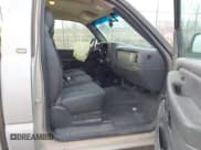 ✅ 2005 Chevrolet Silverado 1500 Work Truck • VIN: 1GCEC14X95Z253704 • Lot: 43699551. Listed on IAAI with 170,841 mi. Free auction sales archive from the USA and detailed vehicle history report at DreamBid. Image 8.