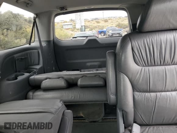 ✅ 2006 Honda Odyssey EX-L • VIN: 5FNRL38656B410666 • Лот: 80554015. Опубликован ранее на Copart с пробегом 243 001 миль. Бесплатный доступ к архиву аукционных продаж из США и подробный отчёт об истории автомобиля на DreamBid. Изображение 10.