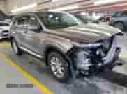✅ 2019 Hyundai Santa Fe SE • VIN: 5NMS2CAD4KH092982 • Lot: 70875062. Wystawiony na Copart z przebiegiem 107 862 mil. Bezpłatny archiwum sprzedaży aukcyjnych z USA i szczegółowy raport historii pojazdu na DreamBid. Zdjęcie 4.