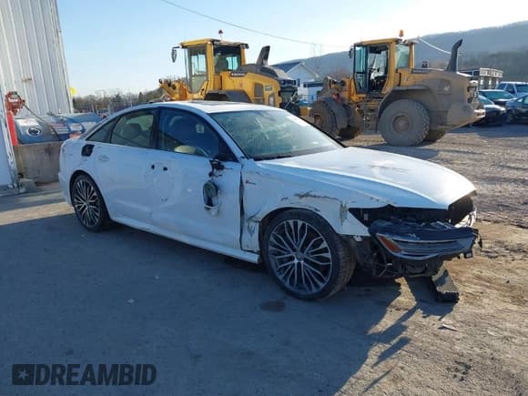 ✅ 2016 Audi A6 Prestige • VIN: WAUHGAFC2GN003319 • Lot: 41758455. Wystawiony na IAAI z przebiegiem 162 061 mil. Bezpłatny archiwum sprzedaży aukcyjnych z USA i szczegółowy raport historii pojazdu na DreamBid. Zdjęcie 1.