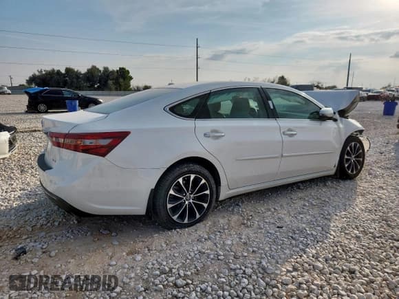 ✅ 2018 Toyota Avalon XLE • VIN: 4T1BK1EB7JU282095 • Лот: 92624055. Опубликован ранее на Copart с пробегом 39 646 миль. Бесплатный доступ к архиву аукционных продаж из США и подробный отчёт об истории автомобиля на DreamBid. Изображение 3.