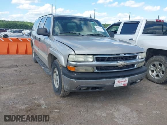 ✅ 2005 Chevrolet Suburban Z71 • VIN: 3GNFK16Z55G209308 • Lot: 42092398. Listed on IAAI with 280,746 mi. Free auction sales archive from the USA and detailed vehicle history report at DreamBid. Image 1.