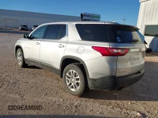 ✅ 2021 Chevrolet Traverse LS • VIN: 1GNERFKWXMJ205994 • Lot: 43520326. Wystawiony na IAAI z przebiegiem 93 088 mil. Bezpłatny archiwum sprzedaży aukcyjnych z USA i szczegółowy raport historii pojazdu na DreamBid. Zdjęcie 3.