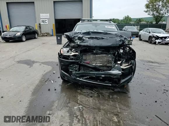 ✅ 2012 Volkswagen Touareg Sport • VIN: WVGEF9BP7CD009824 • Lot: 58311915. Listed on Copart with 154,397 mi. Free auction sales archive from the USA and detailed vehicle history report at DreamBid. Image 15.