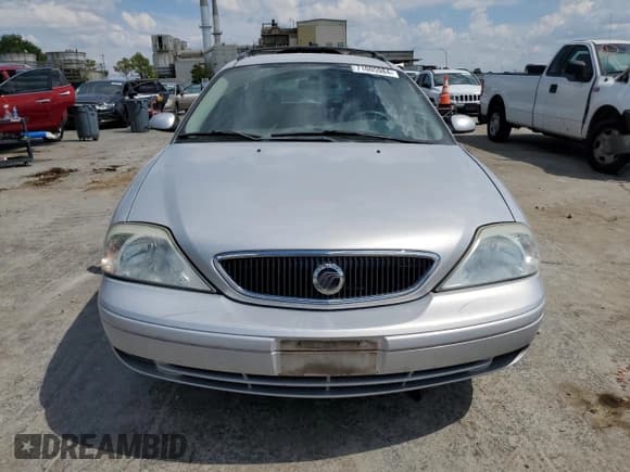 ✅ 2003 Mercury Sable GS • VIN: 1MEFM58U53A633531 • Lot: 71005984. Wystawiony na Copart z przebiegiem 62 961 mil. Bezpłatny archiwum sprzedaży aukcyjnych z USA i szczegółowy raport historii pojazdu na DreamBid. Zdjęcie 5.