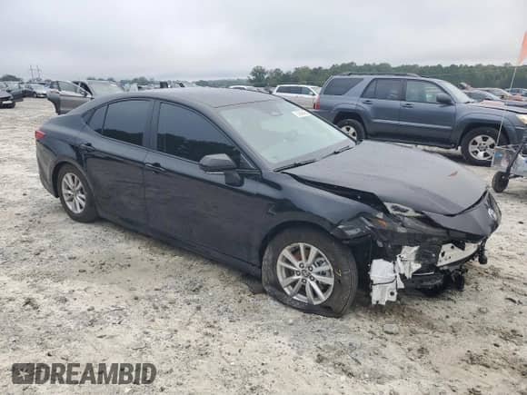 2025 Toyota Camry LE with VIN 4T1DAACK6SU196115, listed as a Copart auction lot 81836425 with 5,440 mi miles and Salvage title. Bid and sale history available at DreamBid. Image 4.