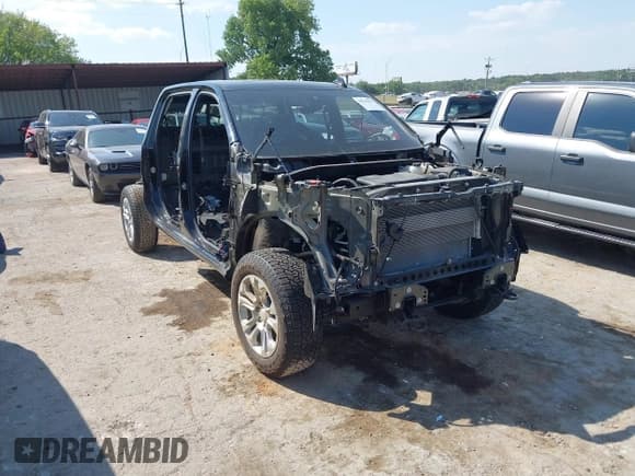 ✅ 2024 Chevrolet Silverado 1500 LTZ • VIN: 2GCUDGED6R1232338 • Лот: 43044891. Опубликован ранее на IAAI с пробегом Не указан. Бесплатный доступ к архиву аукционных продаж из США и подробный отчёт об истории автомобиля на DreamBid. Изображение 6.