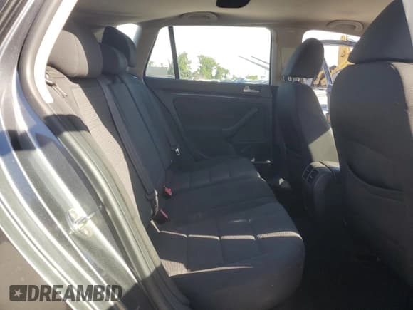 ✅ 2013 Volkswagen Jetta SE • VIN: 3VWPP7AJ5DM659962 • Лот: 84282525. Опубликован ранее на Copart с пробегом 91 127 миль. Бесплатный доступ к архиву аукционных продаж из США и подробный отчёт об истории автомобиля на DreamBid. Изображение 10.