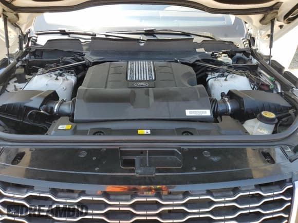 ✅ 2018 Land Rover Range Rover HSE • VIN: SALGS2SV6JA390135 • Lot: 54862385. Listed on Copart with 114,591 mi. Free auction sales archive from the USA and detailed vehicle history report at DreamBid. Image 12.