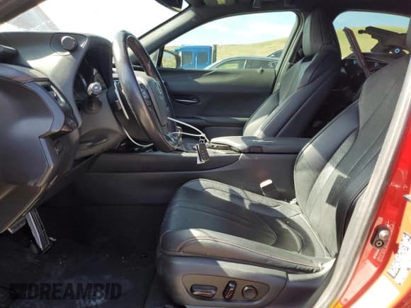 ✅ 2021 Lexus UX 250h F Sport • VIN: JTHR9JBHXM2042416 • Lot: 60697785. Listed on Copart with 190,330 mi. Free auction sales archive from the USA and detailed vehicle history report at DreamBid. Image 7.