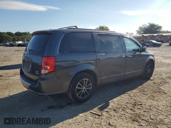 ✅ 2018 Dodge Grand Caravan GT • VIN: 2C4RDGEG5JR222681 • Лот: 71052085. Опубликован ранее на Copart с пробегом 153 394 миль. Бесплатный доступ к архиву аукционных продаж из США и подробный отчёт об истории автомобиля на DreamBid. Изображение 3.