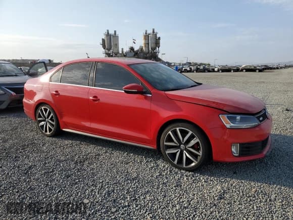 ✅ 2012 Volkswagen Jetta Autobahn • VIN: 3VW587AJ0CM019810 • Lot: 65088635. Listed on Copart with 131,592 mi. Free auction sales archive from the USA and detailed vehicle history report at DreamBid. Image 4.