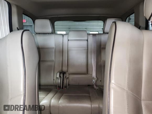 ✅ 2014 Jeep Grand Cherokee Overland • VIN: 1C4RJFCG1EC233696 • Lot: 86623075. Listed on Copart with 140,470 mi. Free auction sales archive from the USA and detailed vehicle history report at DreamBid. Image 10.