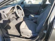 ✅ 2022 Hyundai Ioniq Blue • VIN: KMHC65LC8NU285203 • Lot: 77412634. Wystawiony na Copart z przebiegiem 20 102 mil. Bezpłatny archiwum sprzedaży aukcyjnych z USA i szczegółowy raport historii pojazdu na DreamBid. Zdjęcie 7.