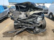 ✅ 2015 Chevrolet Suburban LTZ • VIN: 1GNSKKKC4FR527718 • Lot: 71055114. Wystawiony na Copart z przebiegiem 181 245 mil. Bezpłatny archiwum sprzedaży aukcyjnych z USA i szczegółowy raport historii pojazdu na DreamBid. Zdjęcie 5.