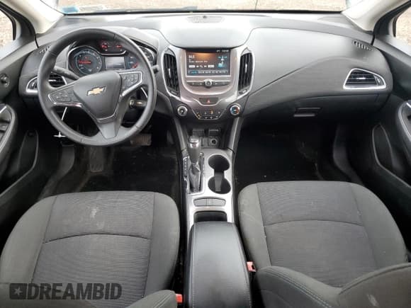 ✅ 2017 Chevrolet Cruze LT • VIN: 1G1BE5SM5H7197850 • Лот: 91531005. Опубликован ранее на Copart с пробегом 97 232 миль. Бесплатный доступ к архиву аукционных продаж из США и подробный отчёт об истории автомобиля на DreamBid. Изображение 8.