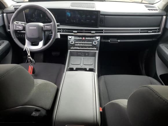 ✅ 2025 Hyundai Santa Fe SE • VIN: 5NMP1DGL7SH096506 • Lot: 90466665. Listed on Copart with 3,479 mi. Free auction sales archive from the USA and detailed vehicle history report at DreamBid. Image 8.