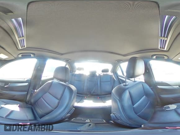 ✅ 2014 Mercedes-Benz C 250 Sport • VIN: WDDGF4HB8EG207024 • Лот: 81911545. Опубликован ранее на Copart с пробегом 119 348 миль. Бесплатный доступ к архиву аукционных продаж из США и подробный отчёт об истории автомобиля на DreamBid. Изображение 14.