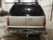 2003 Chevrolet Suburban Z71 z VIN 3GNFK16Z93G197080, wystawiony jako Copart lot #79689684 z przebiegiem 254 809 mil mil oraz Szkoda całkowita • Salvage title. Historia ofert i sprzedaży dostępna na DreamBid. Obrazek 6.