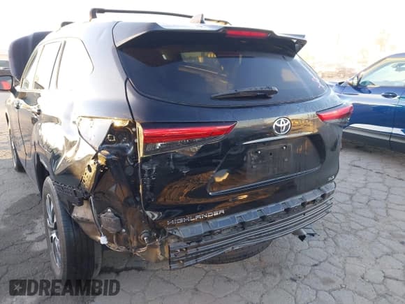 ✅ 2023 Toyota Highlander Limited • VIN: 5TDKDRAH1PS030332 • Lot: 43562432. Listed on IAAI with 44,461 mi. Free auction sales archive from the USA and detailed vehicle history report at DreamBid. Image 6.
